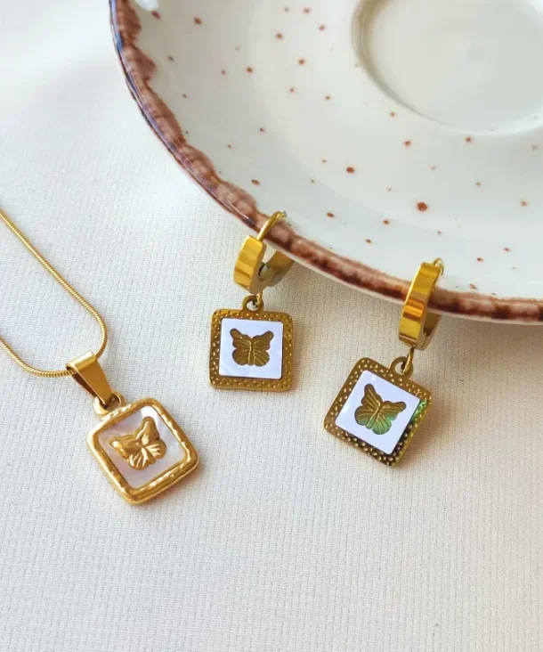 Kare Kelebek Takı Seti